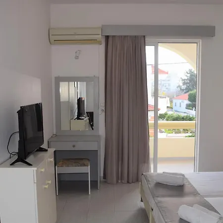 Διαμέρισμα Lefteris In Rhodes *